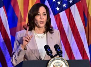 kamala harris leads donald trump in new Poll